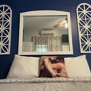 Apartment King Sling Room, Between Pool And Jacuzzi - Enjoy! (Adults Only), San Juan